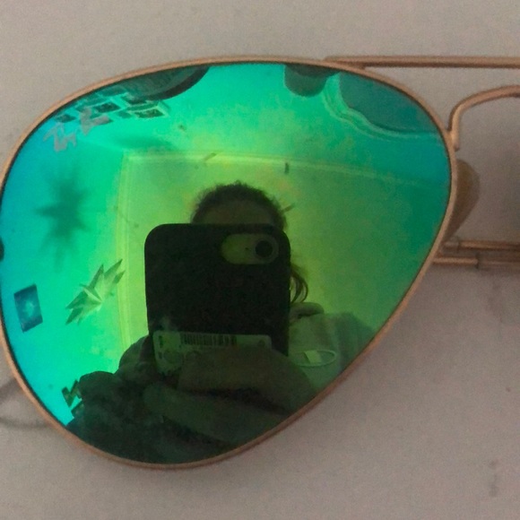 Blue/green ray bans